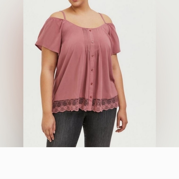 TORRID Dusty Rose Challis Cold Shoulder Button Blouse Size 4/4X NWT - Picture 3 of 6